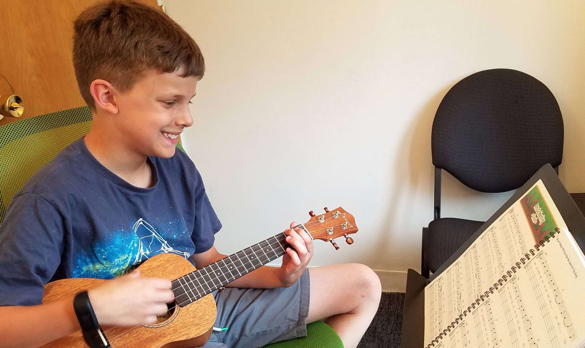  Kids Love Guitar Guitar lessons for kids age 4 to 12